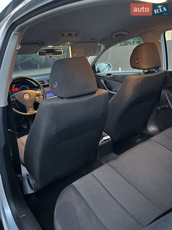 Седан Volkswagen Passat 2007 в Ковеле