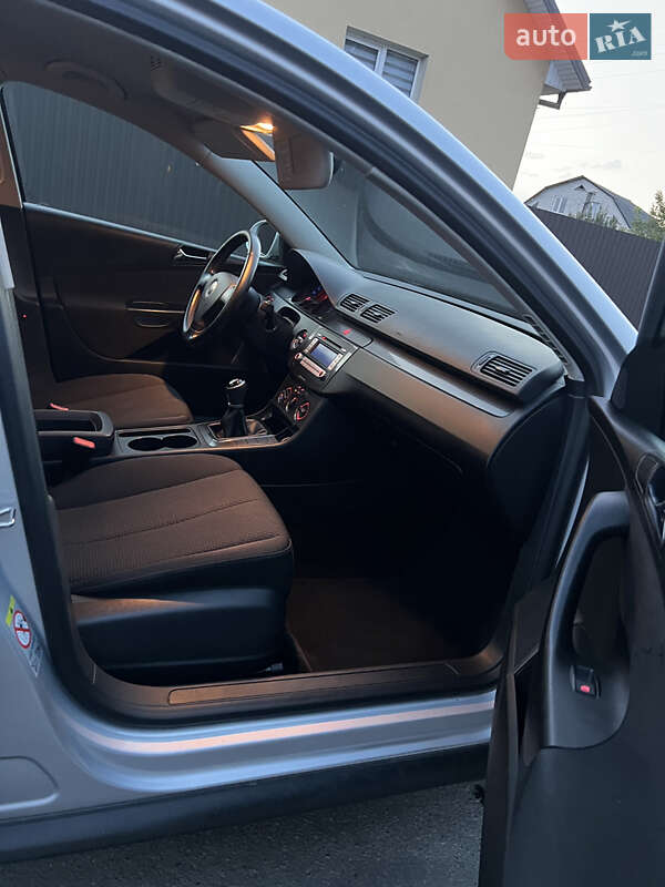 Седан Volkswagen Passat 2007 в Ковеле