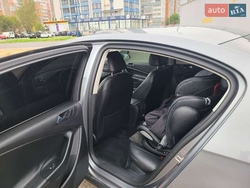 Седан Volkswagen Passat 2007 в Черкассах фото 11 Седан Volkswagen Passat 2007 в Черкассах