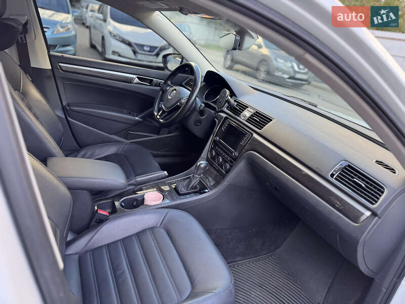 Седан Volkswagen Passat 2016 в Черкассах фото 20 Седан Volkswagen Passat 2016 в Черкассах