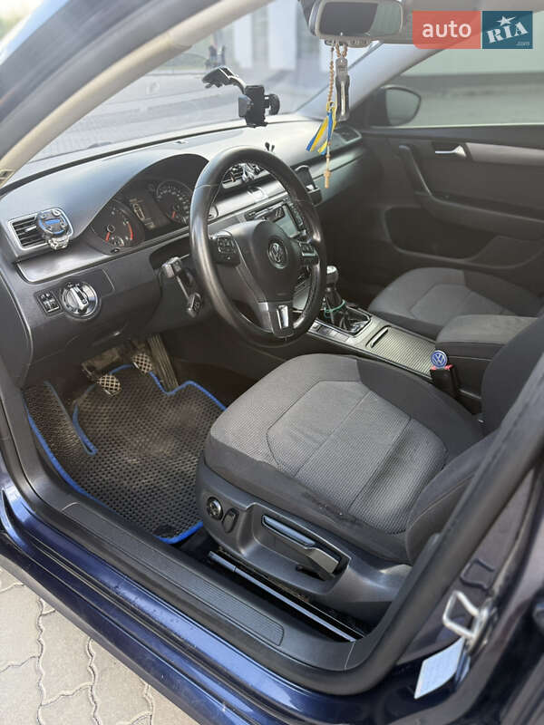 Универсал Volkswagen Passat 2011 в Казатине