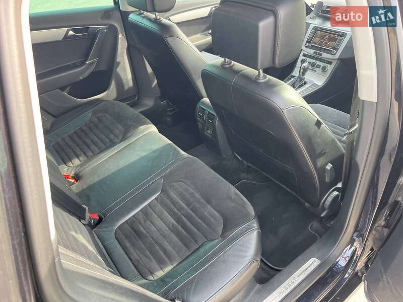 Универсал Volkswagen Passat 2012 в Коростене