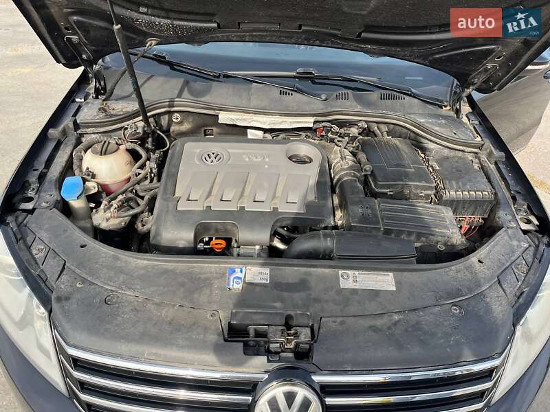 Универсал Volkswagen Passat 2012 в Коростене