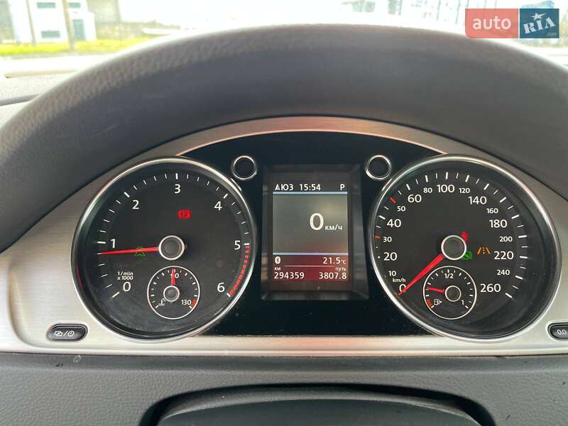 Универсал Volkswagen Passat 2012 в Коростене