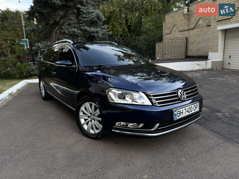 Універсал Volkswagen Passat 2011 в Києві фото 2 Універсал Volkswagen Passat 2011 в Києві