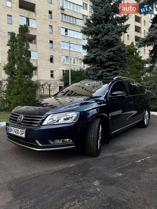 Універсал Volkswagen Passat 2011 в Києві фото 4 Універсал Volkswagen Passat 2011 в Києві