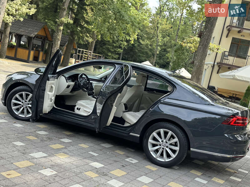 Седан Volkswagen Passat 2017 в Трускавці
