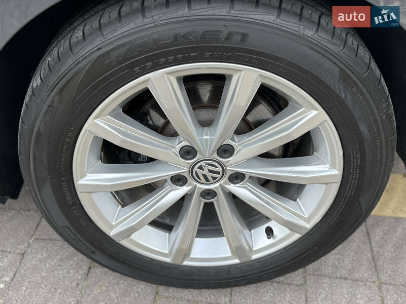 Седан Volkswagen Passat 2017 в Трускавці