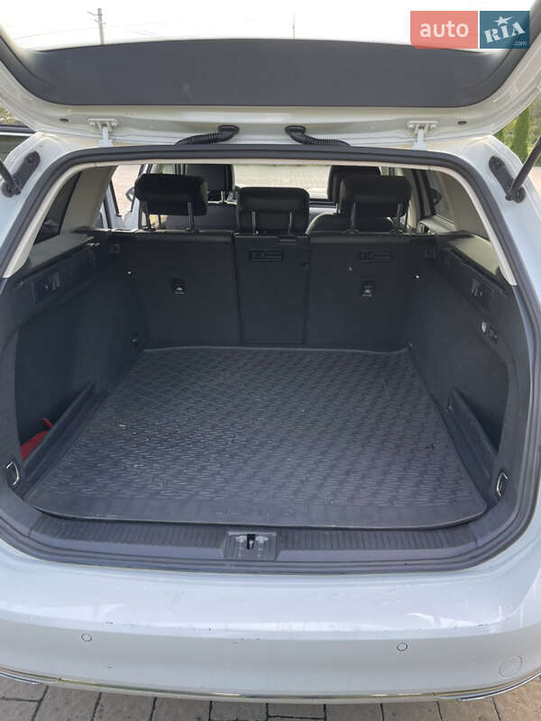 Универсал Volkswagen Passat 2016 в Киеве