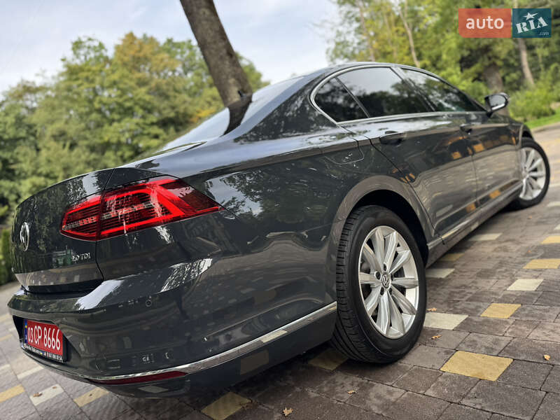 Седан Volkswagen Passat 2017 в Трускавці