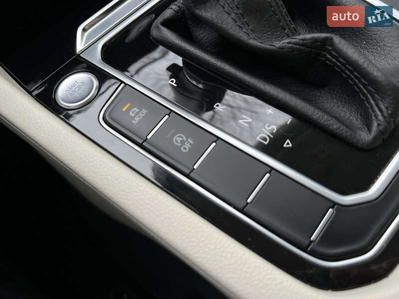 Седан Volkswagen Passat 2017 в Трускавці