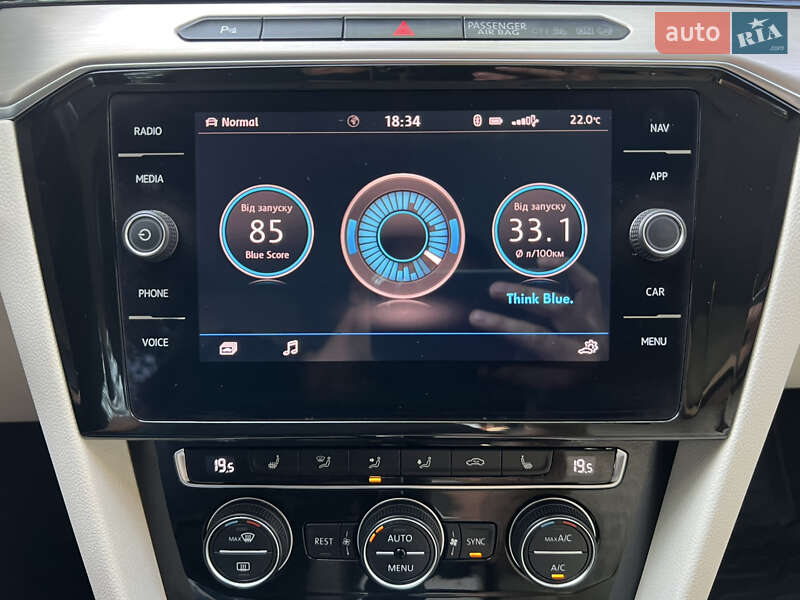 Седан Volkswagen Passat 2017 в Трускавці