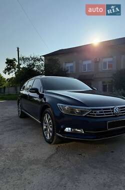 Універсал Volkswagen Passat 2015 в Івано-Франківську
