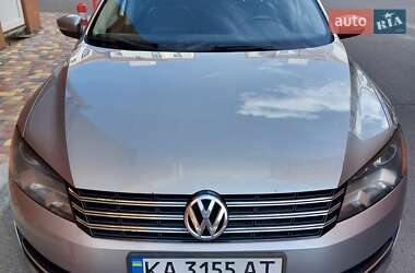 Седан Volkswagen Passat 2012 в Киеве