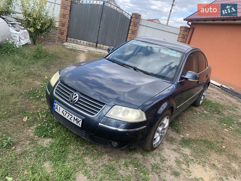 Седан Volkswagen Passat 2004 в Киеве