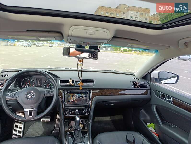 Седан Volkswagen Passat 2014 в Новомиргороде