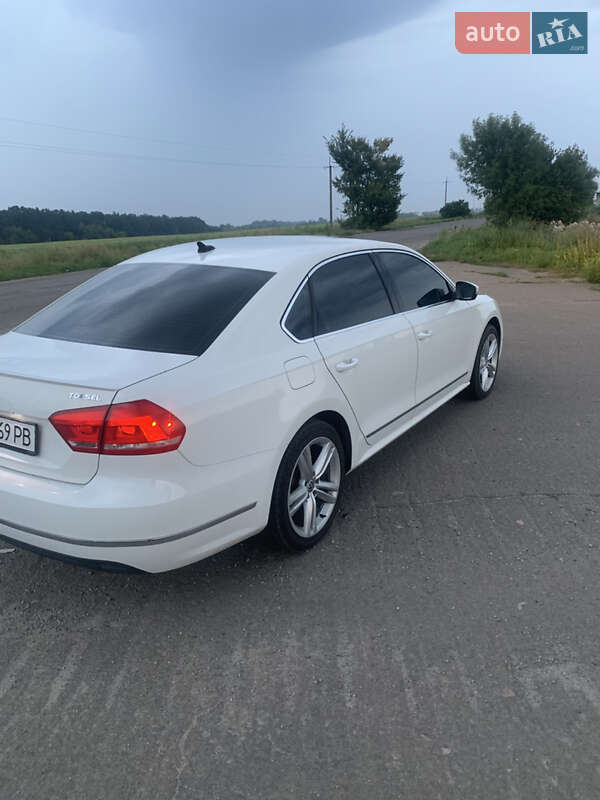 Седан Volkswagen Passat 2014 в Мотовиловке