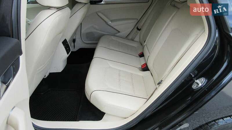 Седан Volkswagen Passat 2016 в Киеве фото 6 Седан Volkswagen Passat 2016 в Киеве