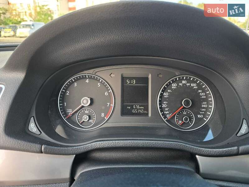 Седан Volkswagen Passat 2012 в Киеве