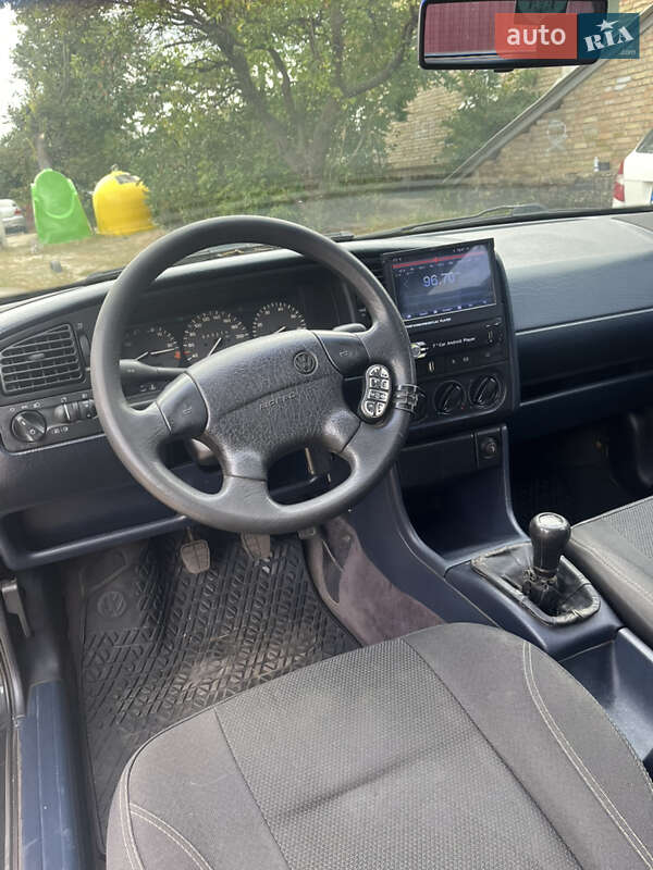 Универсал Volkswagen Passat 1995 в Киеве фото 10 Универсал Volkswagen Passat 1995 в Киеве