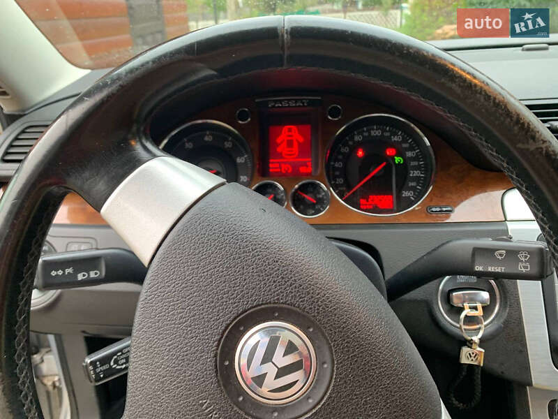 Универсал Volkswagen Passat 2007 в Киеве