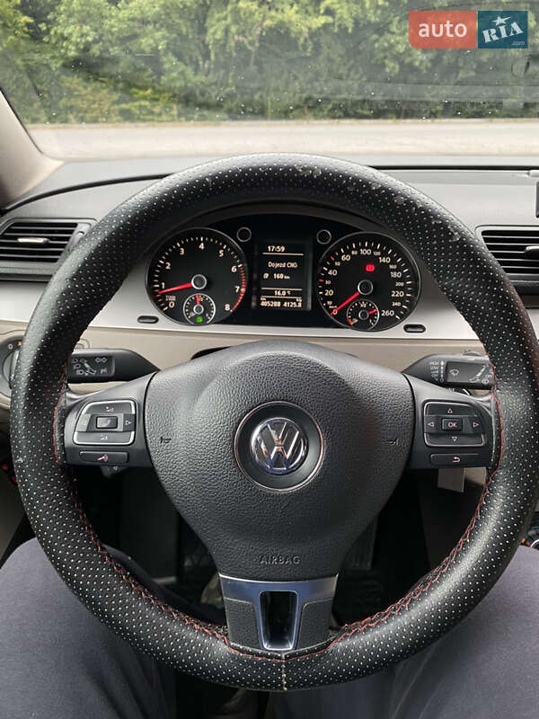 Универсал Volkswagen Passat 2010 в Виннице