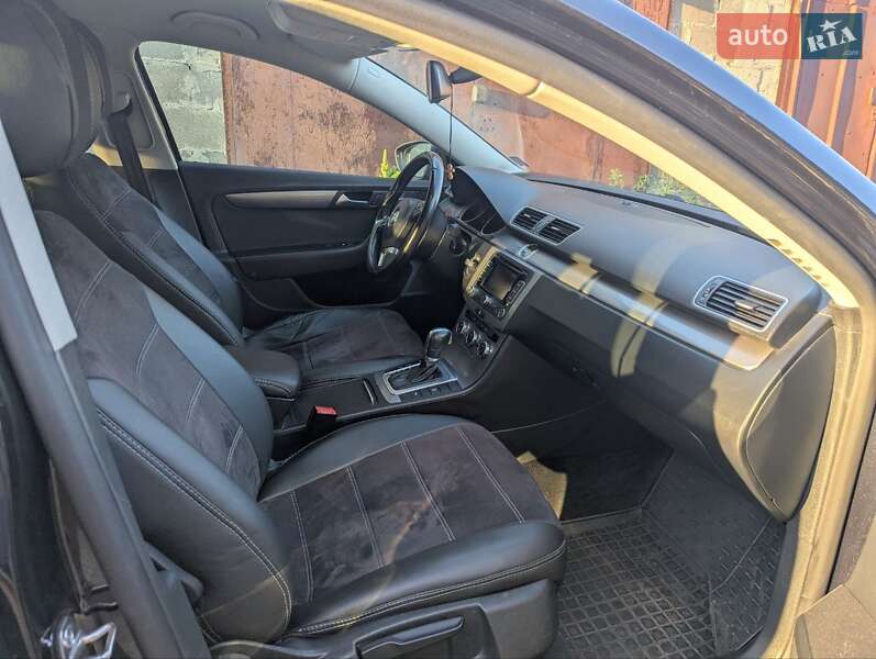 Универсал Volkswagen Passat 2014 в Киеве