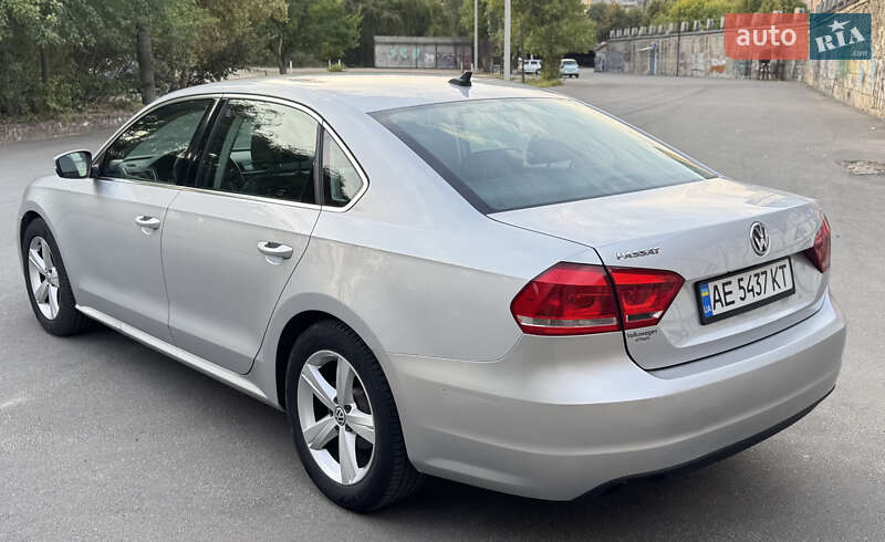 Седан Volkswagen Passat 2015 в Дніпрі