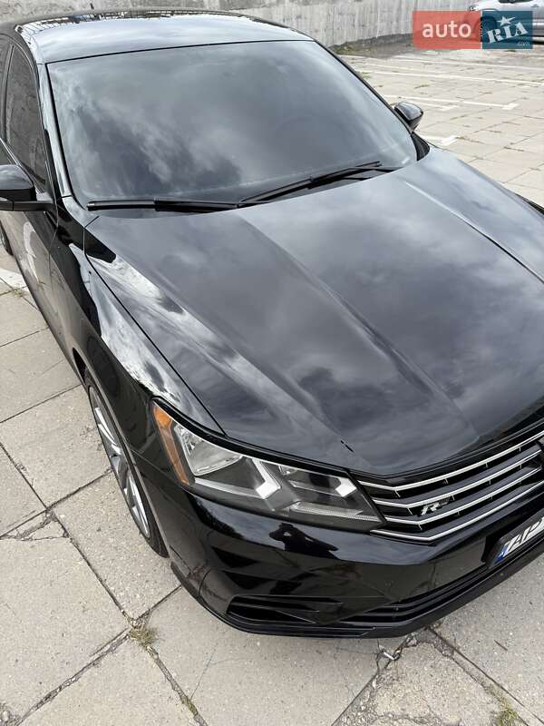 Седан Volkswagen Passat 2016 в Запоріжжі