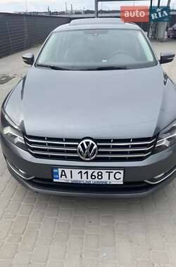 Седан Volkswagen Passat 2014 в Ірпені