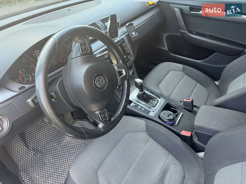 Універсал Volkswagen Passat 2012 в Красилові фото 6 Універсал Volkswagen Passat 2012 в Красилові