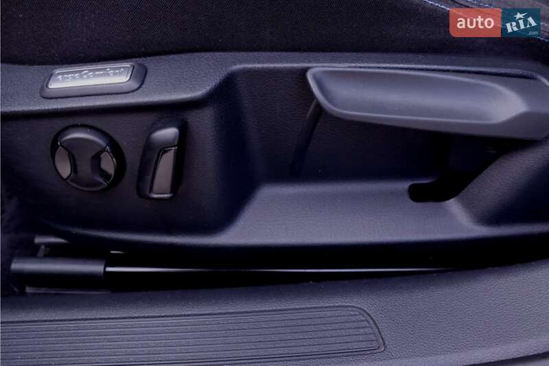 Седан Volkswagen Passat 2016 в Киеве