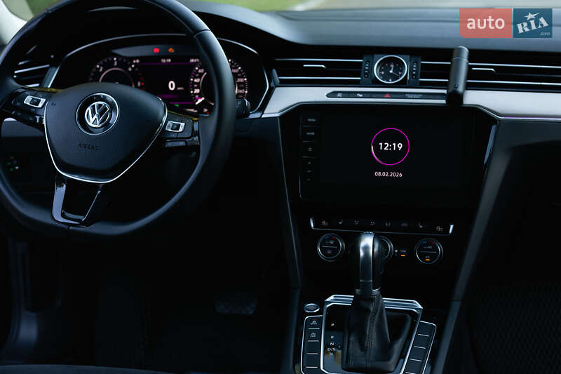 Универсал Volkswagen Passat 2018 в Краснограде