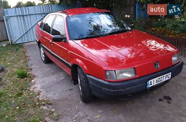 Седан Volkswagen Passat 1992 в Києві