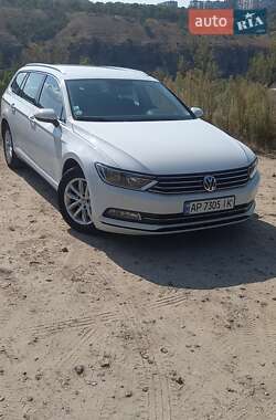 Універсал Volkswagen Passat 2017 в Запоріжжі