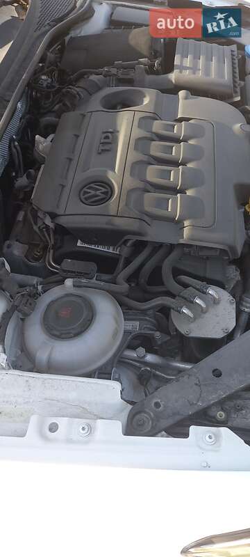 Универсал Volkswagen Passat 2017 в Запорожье фото 20 Универсал Volkswagen Passat 2017 в Запорожье