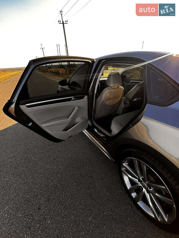 Седан Volkswagen Passat 2017 в Києві