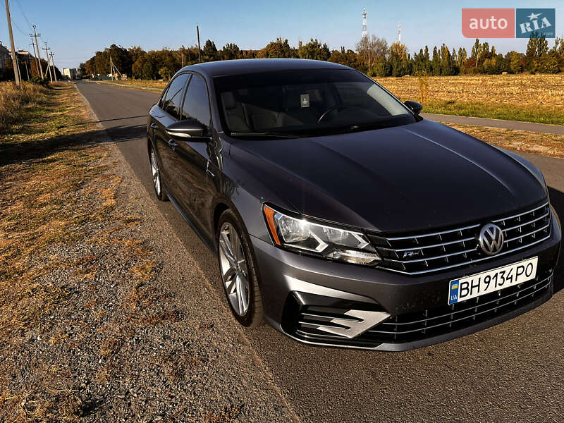 Седан Volkswagen Passat 2017 в Києві