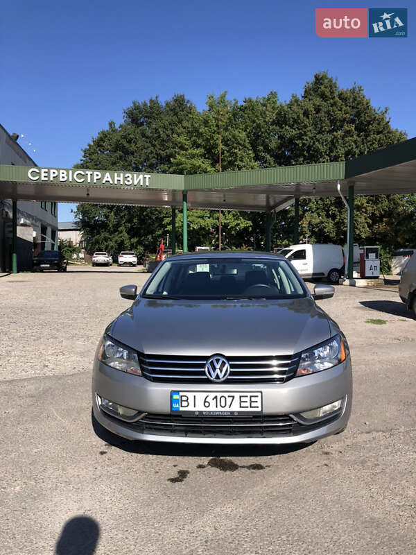 Седан Volkswagen Passat 2013 в Полтаві