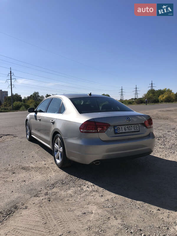 Седан Volkswagen Passat 2013 в Полтаві