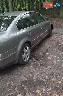 Седан Volkswagen Passat 2004 в Кам'янці-Бузькій