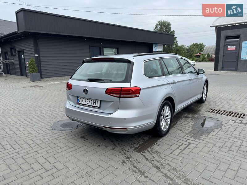 Универсал Volkswagen Passat 2017 в Сарнах