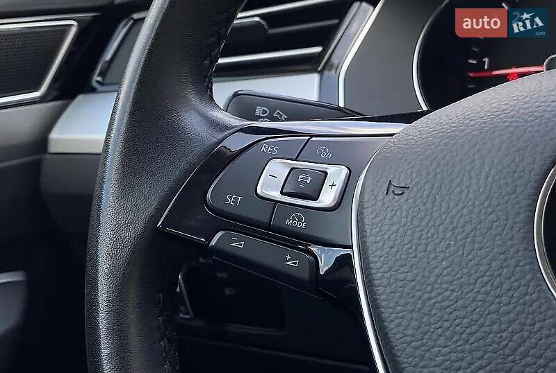 Универсал Volkswagen Passat 2017 в Сарнах