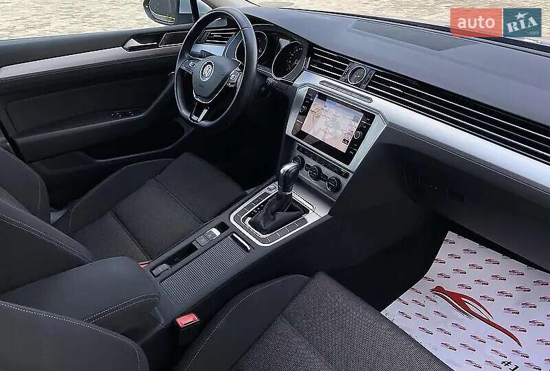 Универсал Volkswagen Passat 2017 в Сарнах