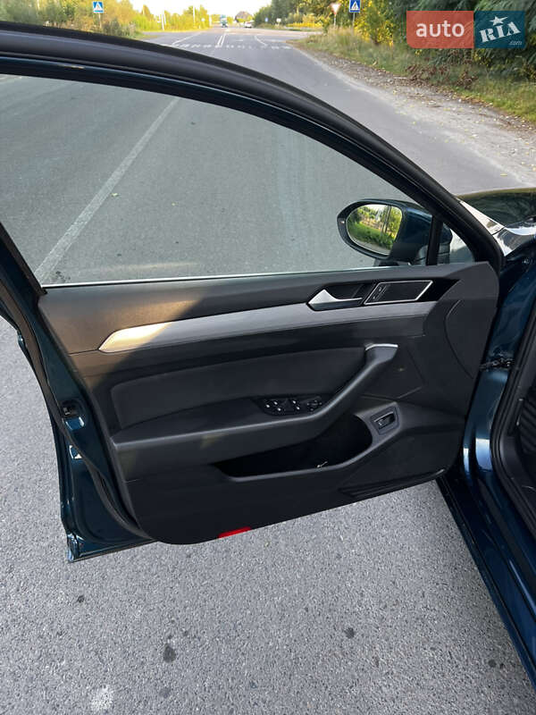 Универсал Volkswagen Passat 2022 в Луцке фото 9 Универсал Volkswagen Passat 2022 в Луцке