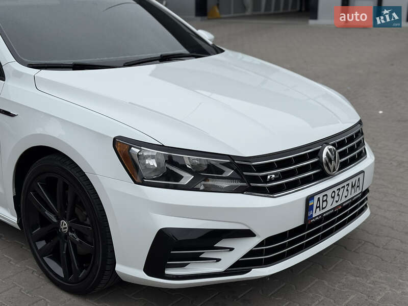 Седан Volkswagen Passat 2017 в Виннице