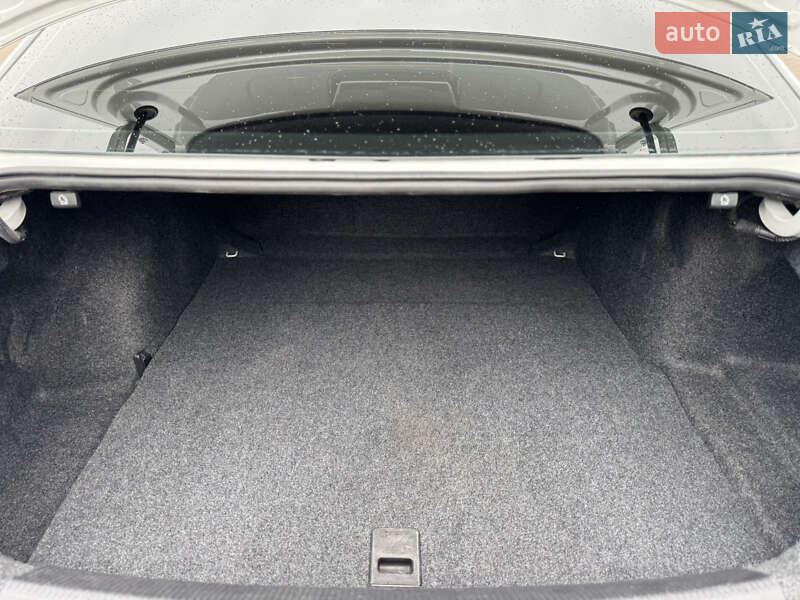 Седан Volkswagen Passat 2017 в Виннице