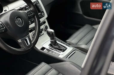 Универсал Volkswagen Passat 2013 в 