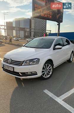 Седан Volkswagen Passat 2014 в Києві
