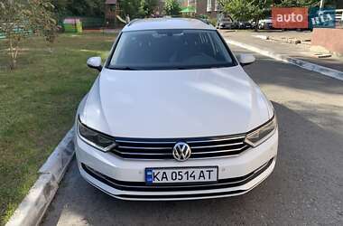Универсал Volkswagen Passat 2016 в Киеве